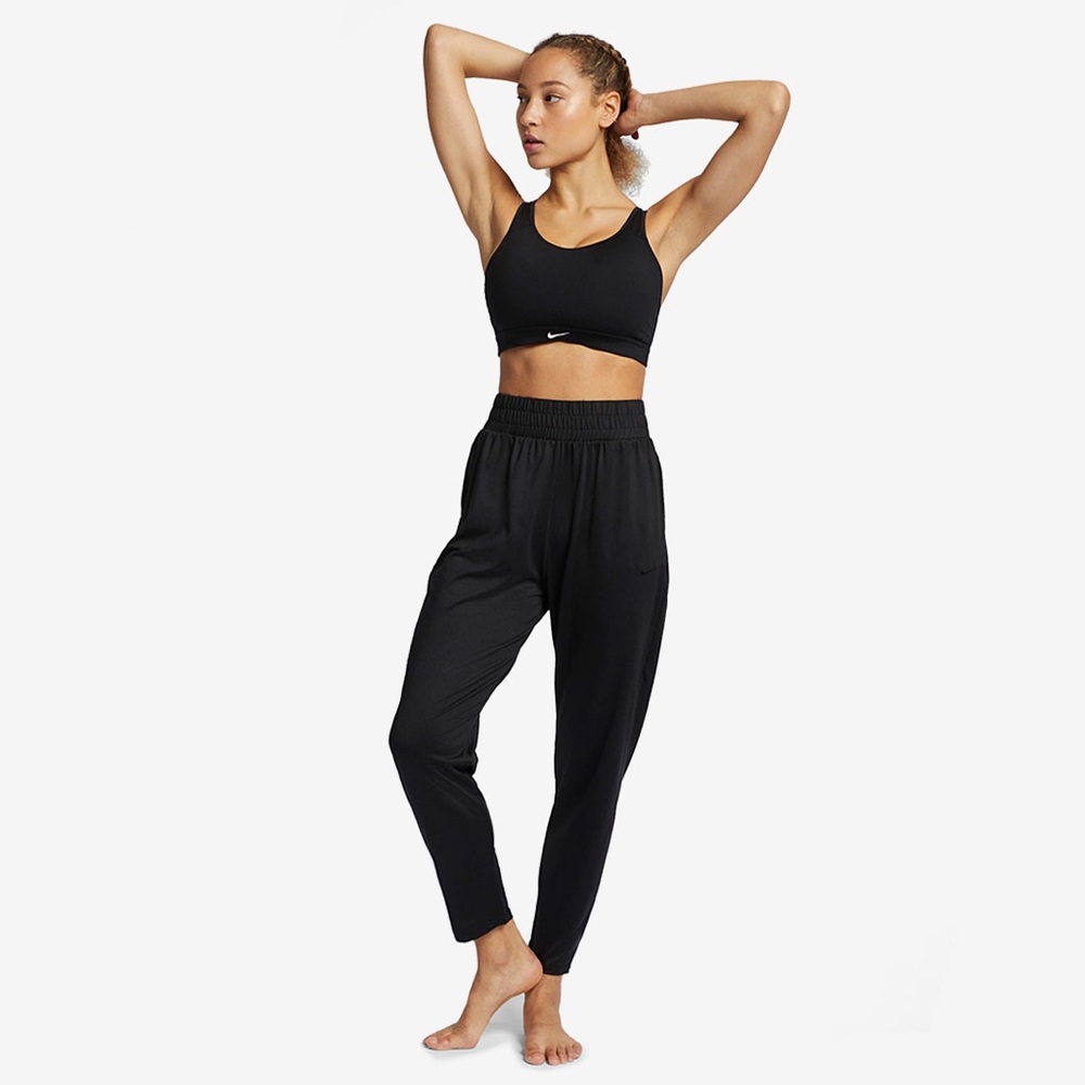 Nike dri-fit flow lux pants • XS • NEW